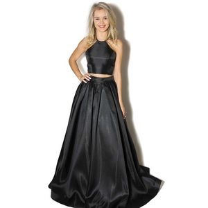 Black Sherri Hill